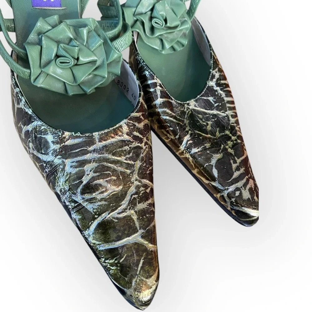 T16 Top Shoe Whimsical Heels